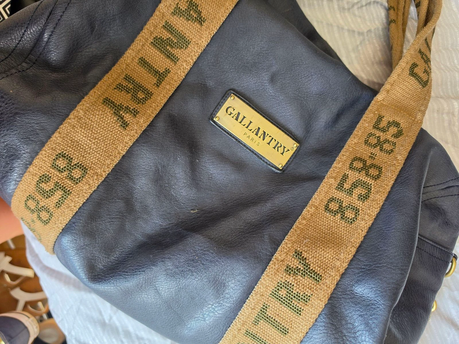Sac à main / Bandoulière Gallantry - Modèle Polochon Bleu Marine – photo 3